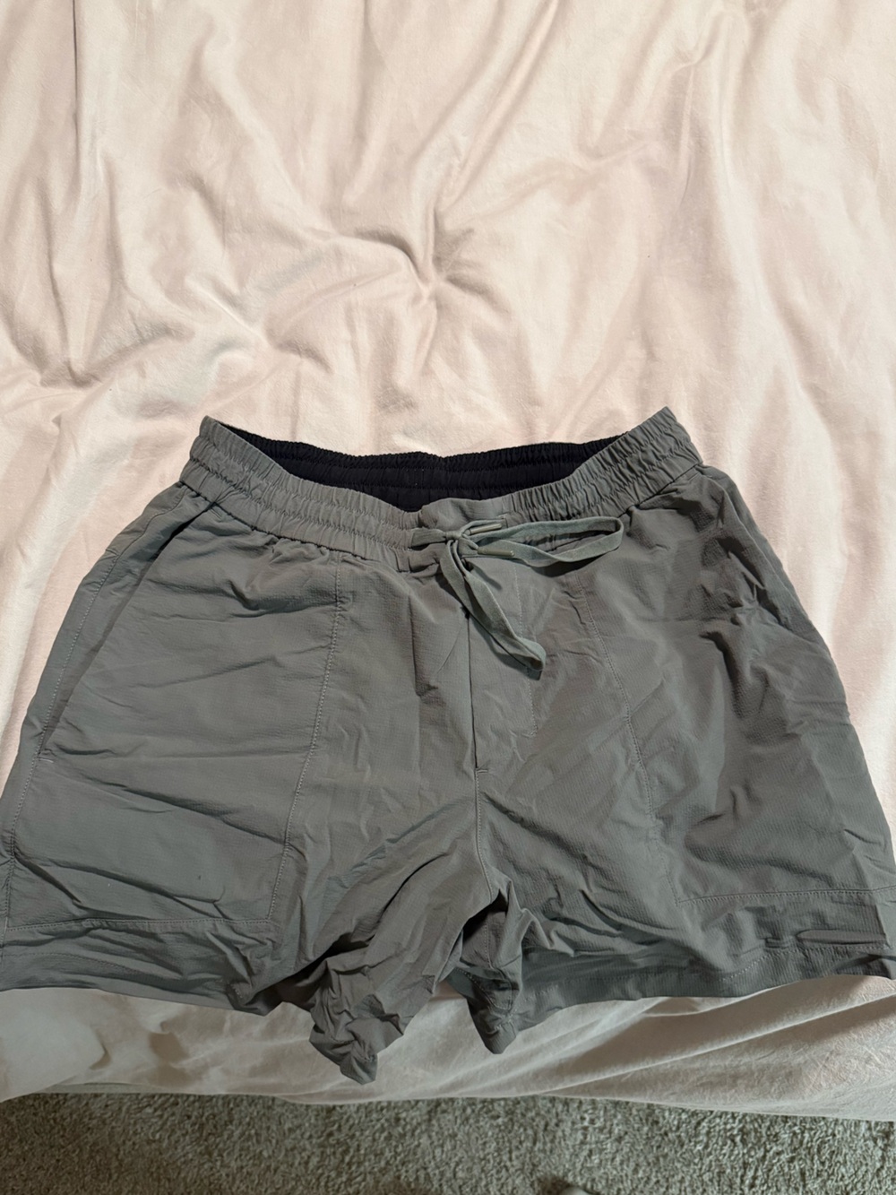 Men's Lululemon Olive Green Drawstring Active Shorts
